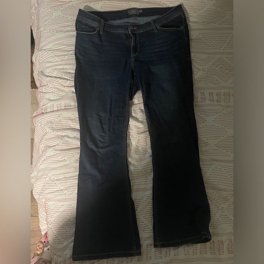 Torrid sz 16 Short Flared Jeans